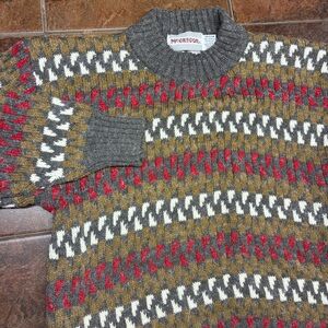 McGregor Men's Red, White, and Brown Crewneck Sweater